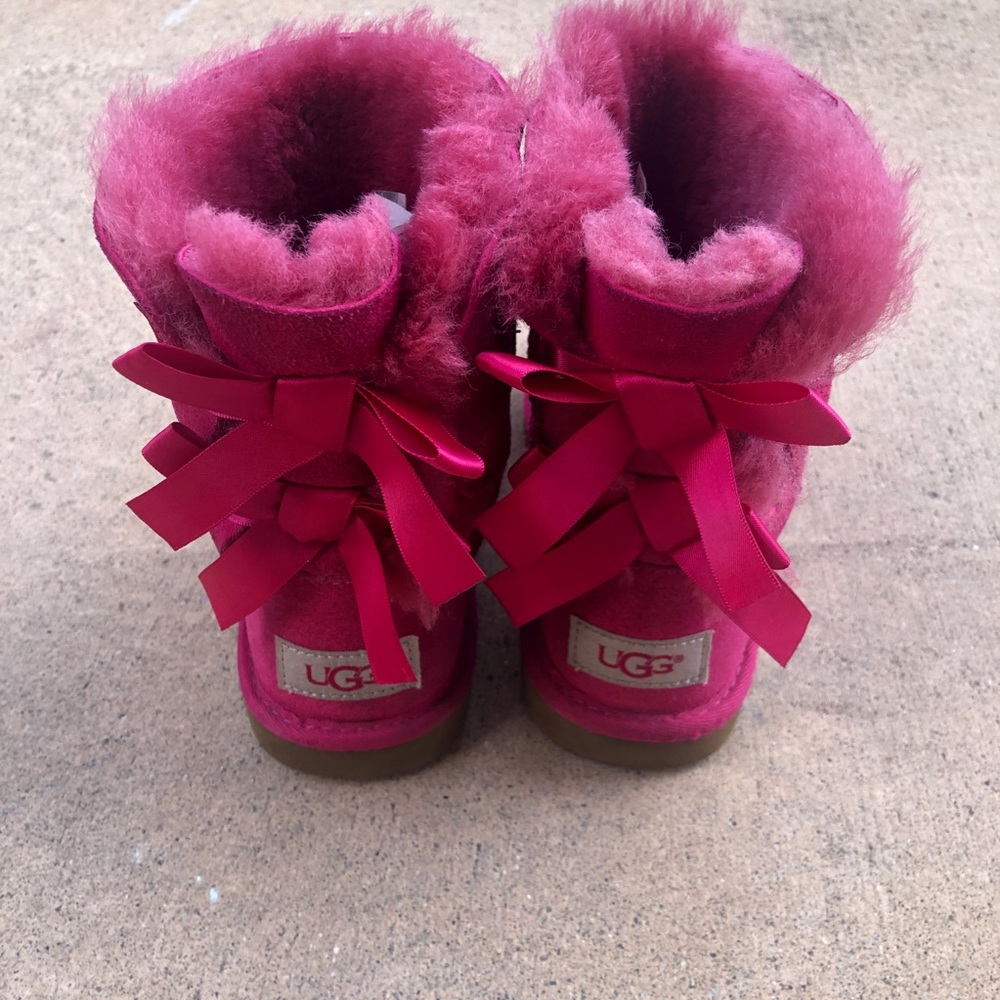 UGG Bailey Bow Pink Boots Girls 13